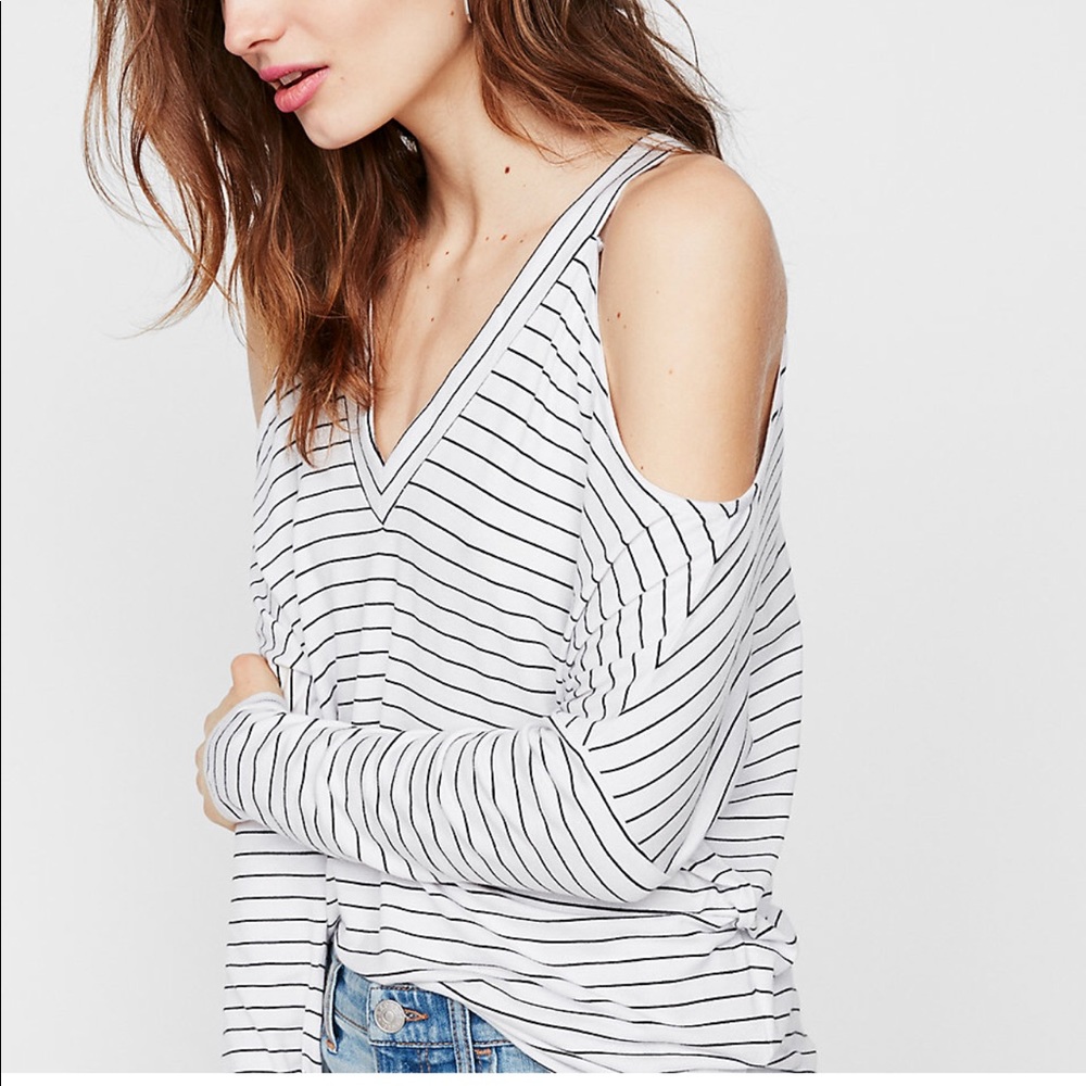 NWOT express cold shoulder stripe tee size M